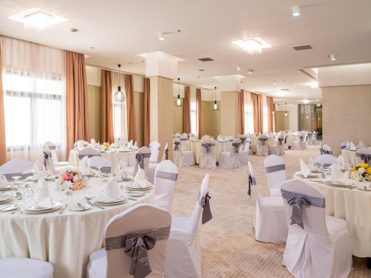 Retaj Inn Al Wakrah Exteriör bild