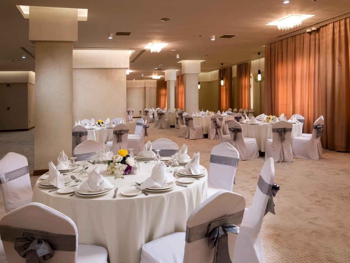 Retaj Inn Al Wakrah Exteriör bild