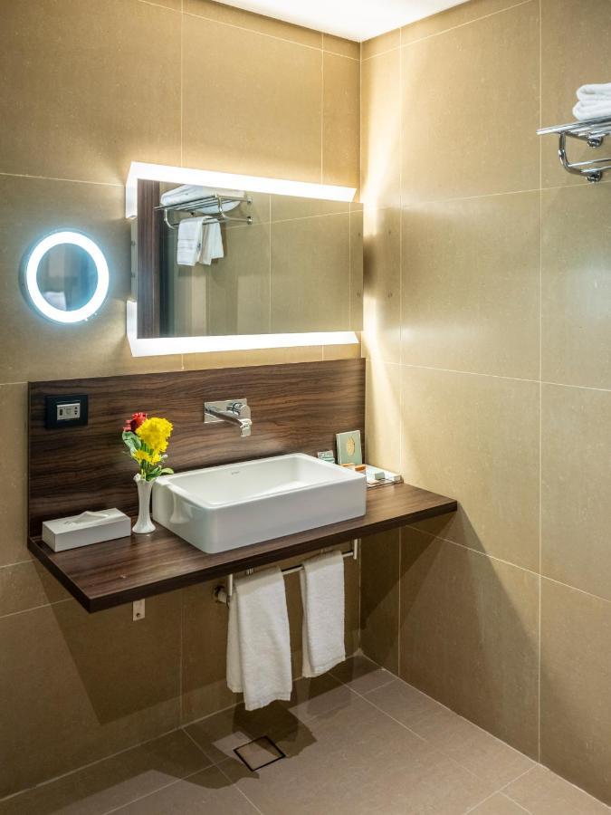 Retaj Inn Al Wakrah Exteriör bild